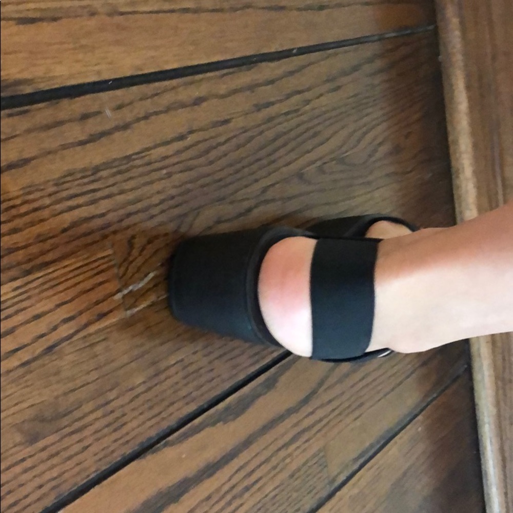 Shoes - Picture 3 of 5